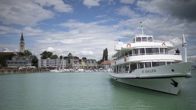 MS St.Gallen kracht in Motorboot – 14'000 Franken Schaden
