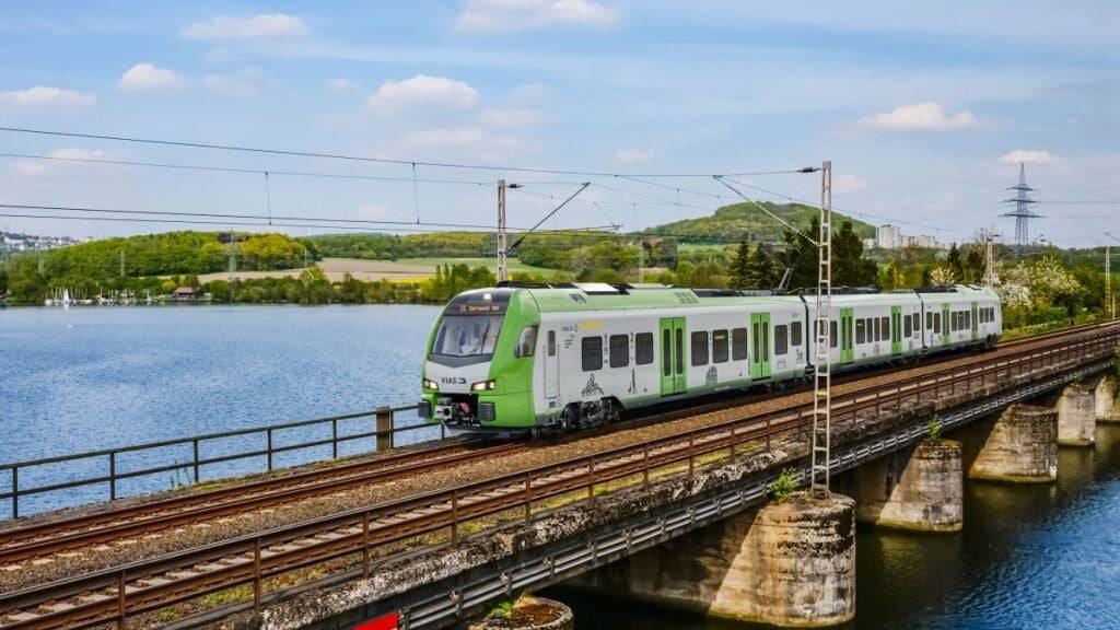 Der Ostschweizer Zugbauer Stadler liefert 36 neue Triebzüge nach Deutschland an die S-Bahn Rhein-Ruhr. (Archivbild)