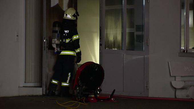 Kurznachrichten: Brand, Corona-Reglen, Holzerunfall, Unfall