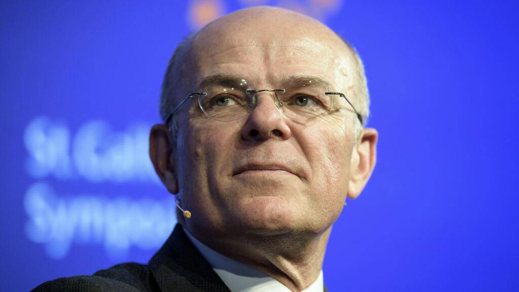 Mario Greco erhielt 2025 eine halbe Million Franken mehr Lohn.