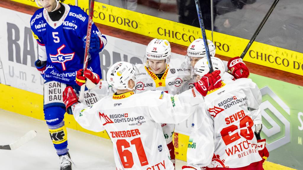 Viel Jubel hier, grosser Frust da: Biel deklassiert Kloten in dessen Stadion gleich mit 6:0