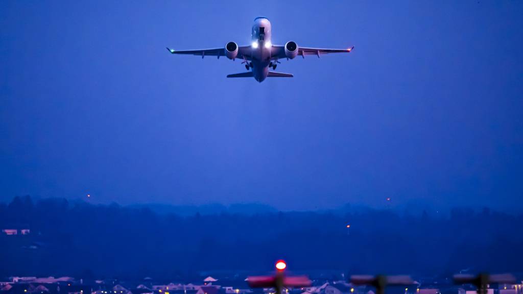 Am Flughafen Zürich sinkt die Zahl der Flüge nach 23 Uhr stark