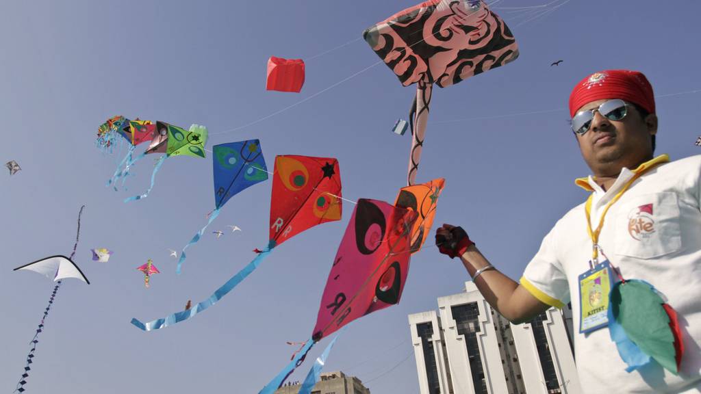 Wegen gefährlicher Schnur: Drachen-Festival fordert mehrere Tote