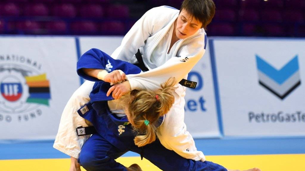 Evelyne Tschopp (in Weiss) ist als Weltnummer 1 die derzeit beste Judoka der Schweiz
