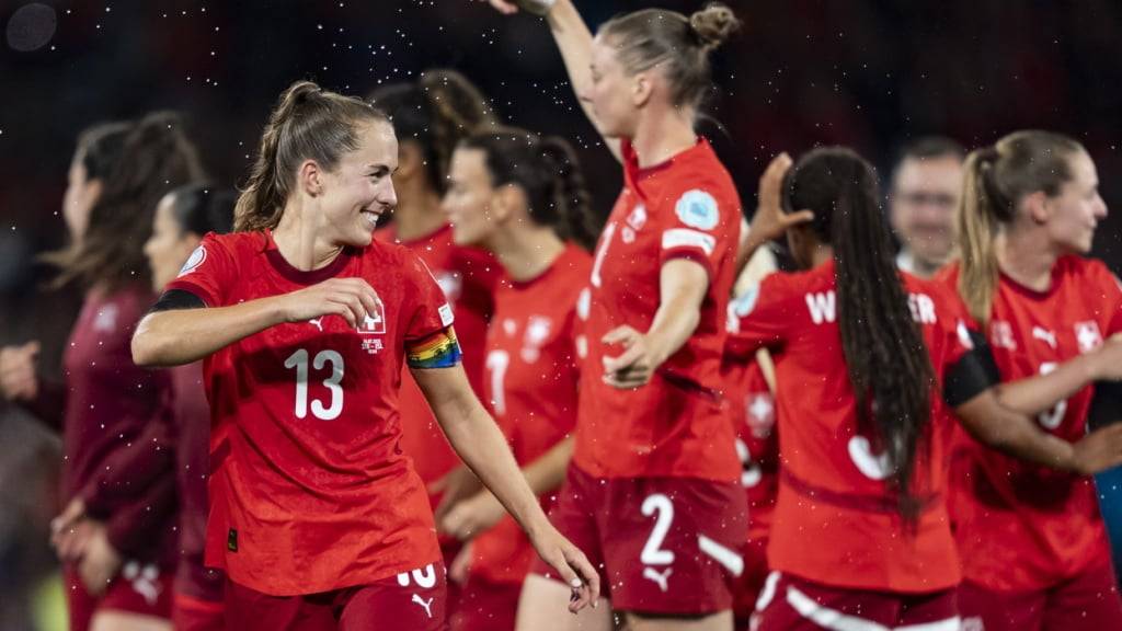 «Lieber weniger gut spielen und gewinnen als umgekehrt»: Captain Lia Wälti über den Sieg gegen Island