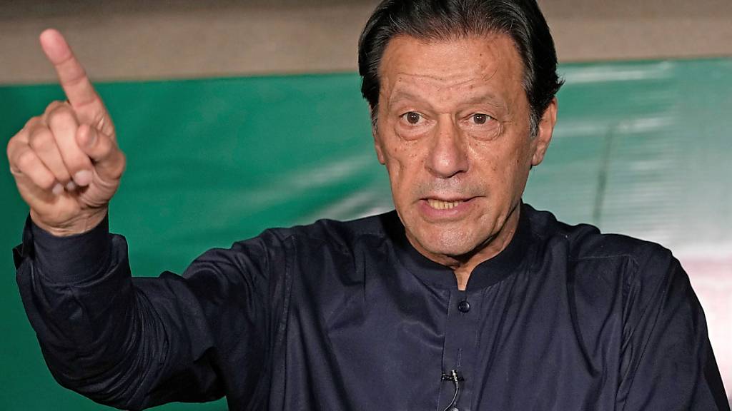 ARCHIV - Pakistans Ex-Premier Imran Khan ist Vorsitzender der Oppositionspartei PTI. Foto: K.M. Chaudary/AP/dpa
