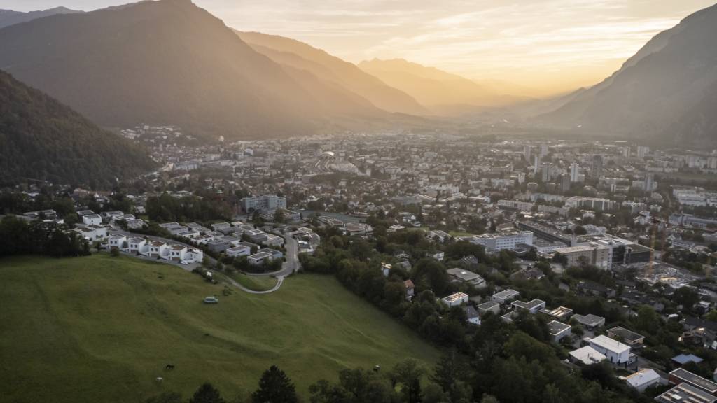 Beim Thomas Domenig Stadion in der Stadt Chur sind Mängel festgestellt worden. (Symbolbild)