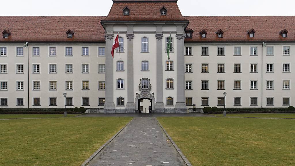 In den bisher untersuchten sechs Ämtern der St. Galler Kantonsverwaltung wird die Effizienz von einem externen Beratungsunternehmen als «gut bis sehr gut» beurteilt. (Symbolbild)