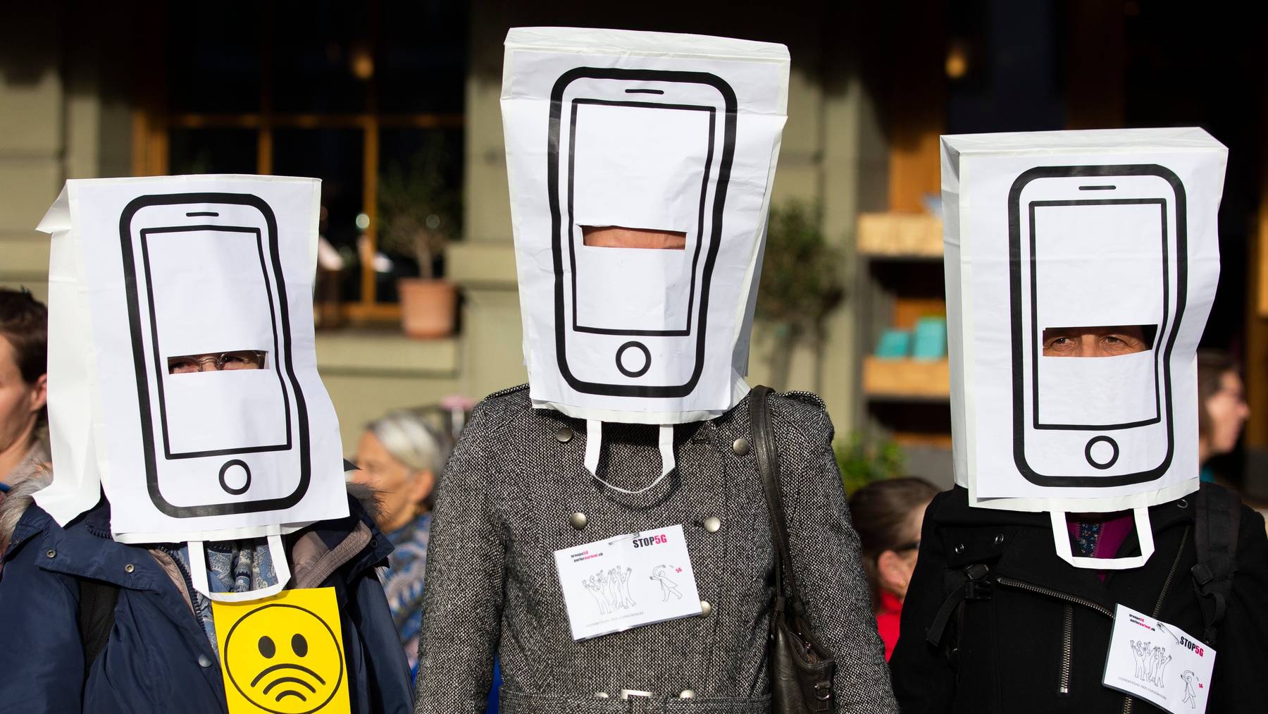 2020 dürfte das Jahr der 5G-Diskussionen werden. Demonstranten bei der Kundgebung «Stop 5G» im Mai 2019 in Bern.