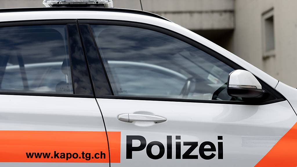 Die Thurgauer Polizei konnte die Geldübergabe nach einem Betrugsversuch gerade noch rechtzeitig stoppen. (Symbolbild)