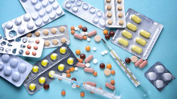 «Um sie zu verschenken»: Mann will hunderte Tabletten Anabolika in die Schweiz schmuggeln