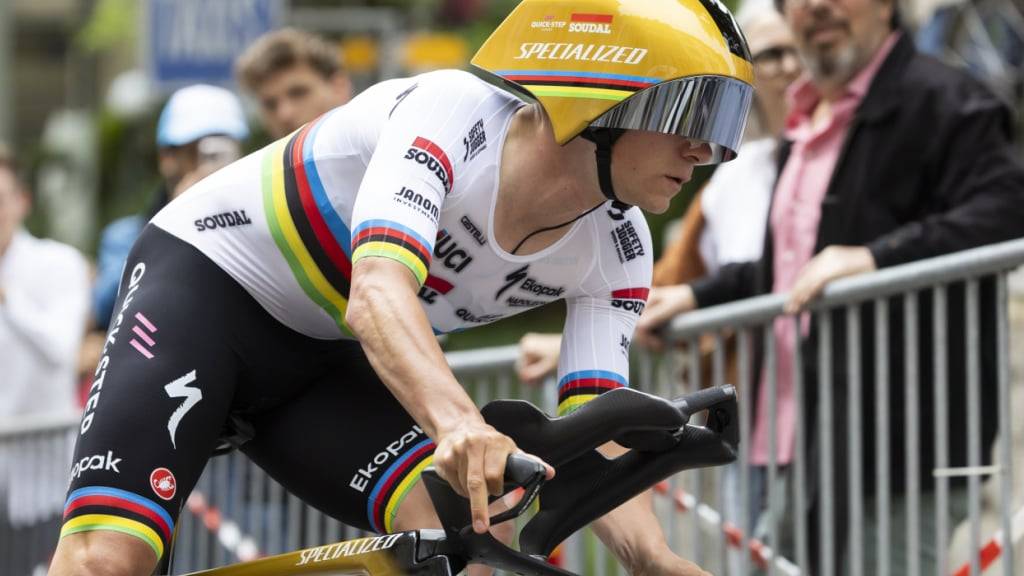Olympiasieger und Weltmeister Remco Evenepoel drückt dem Zeitfahren an der Dauphiné-Rundfahrt den Stempel auf