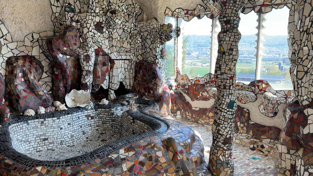 Anders leben - Aussteiger, Hausbauer und Kunsthüterin