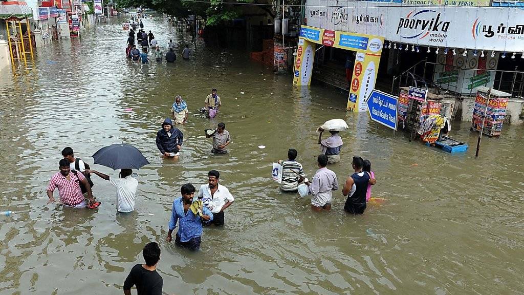 Strassenbild aus Chennai nach den schweren Überflutungen