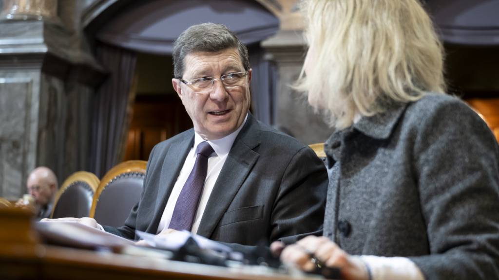 Die Motion von Ständerat Mauro Poggia (MCG/GE), welche Rückwirkungsklauseln in Volksinitiativen abschaffen wollte, wurde abgelehnt.