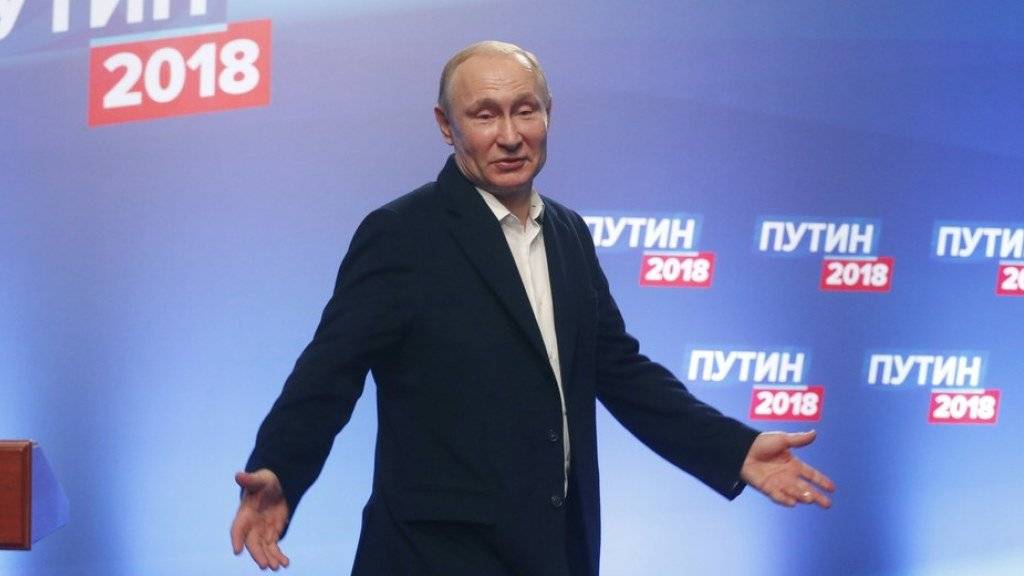 Strahlender Sieger: Putin kann nun sechs weitere Jahre bis 2024 im Präsidentenamt in Russland bleiben - seine Gegenkandidaten liess er weit hinter sich.