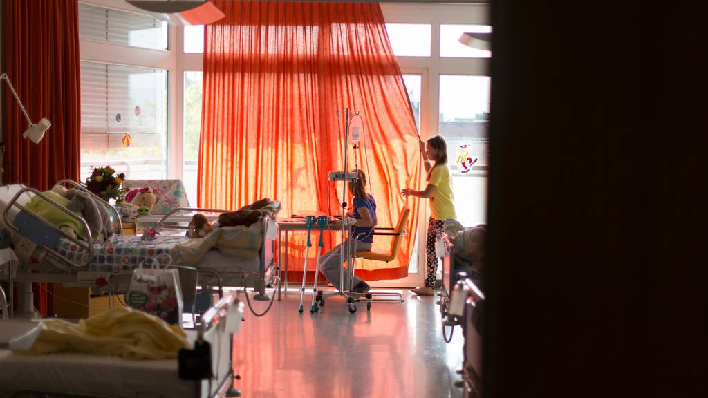 Das Universitäts-Kinderspital Zürich verzeichnet steigende Patientenzahlen und eröffnet deshalb einen neuen Standort. (Symbolbild)