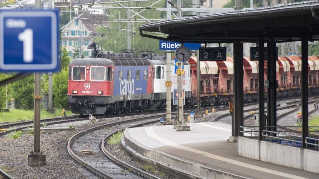 Der neue Gotthard-Basistunnel hält einem hohen und beständigen Verkehrsaufkommen stand, wie der Härtetest vom Donnerstag zeigte.