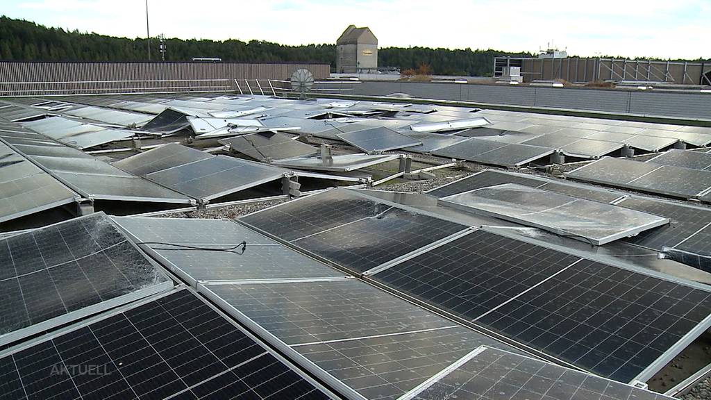 Solarpanels eines Einkaufszentrums in Schaffhausen sind explodiert