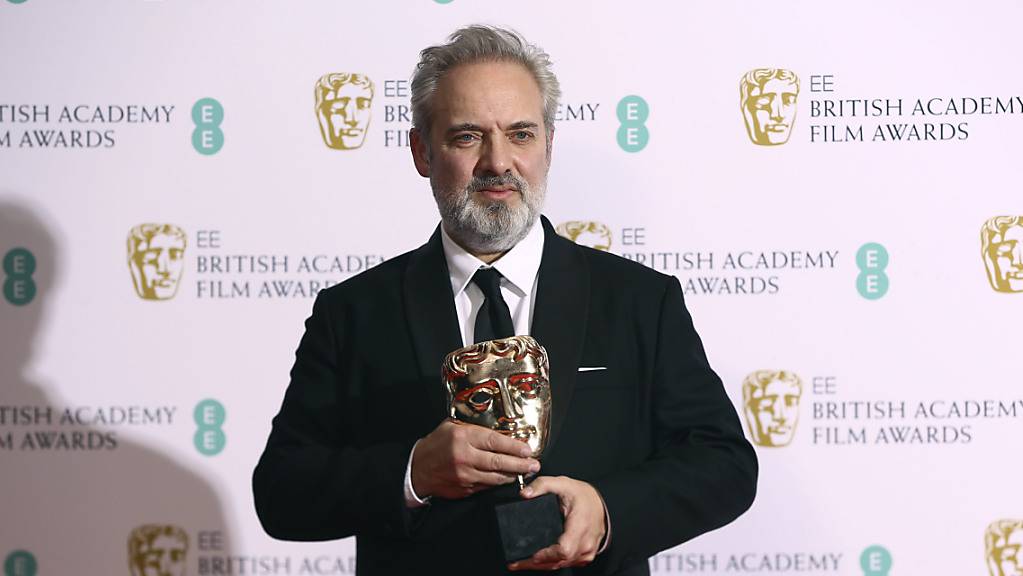 Regisseur Sam Mendes bekam am Sonntagabend bei den britischen Filmpreisen für sein Werk «1917» zahlreiche Auszeichnungen und darf nunmehr bei den Oscars hoffen.