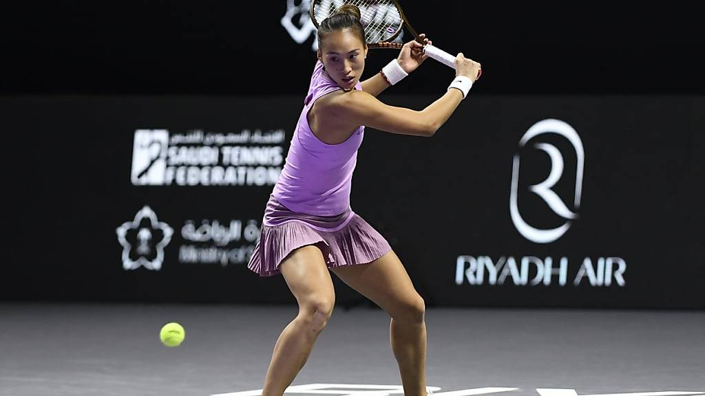 Die Chinesin Zheng Qinwen steht bei den WTA Finals in Saudi-Arabien im Final