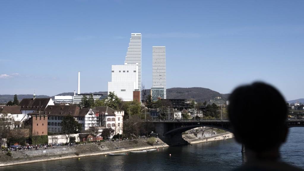 In einer Studie zur Zukunftsfestigkeit von Unternehmen landen Roche auf Platz zwei und Novartis auf Platz vier. (Archivbild)