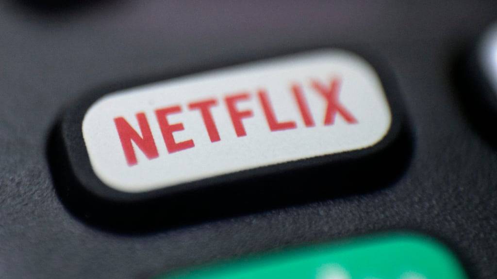 Auch ausländische Streamingdienste wie Netflix sind vom revidierten Filmgesetz betroffen und müssen einen Teil ihrer Einnahmen in einheimisches Filmschaffen investieren.