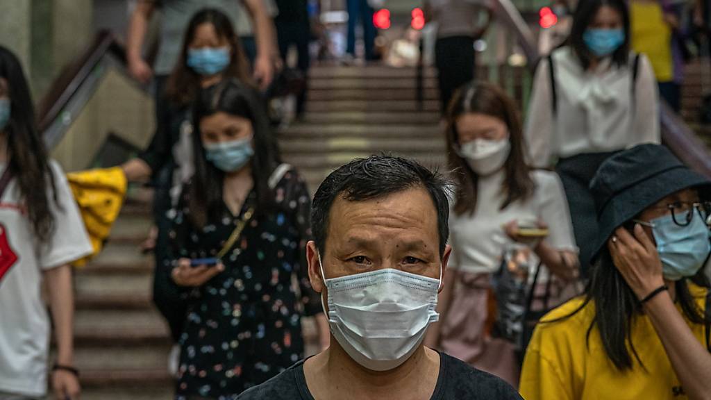 In China ist es wieder zu weniger Coronavirus-Infektionen gekommen.