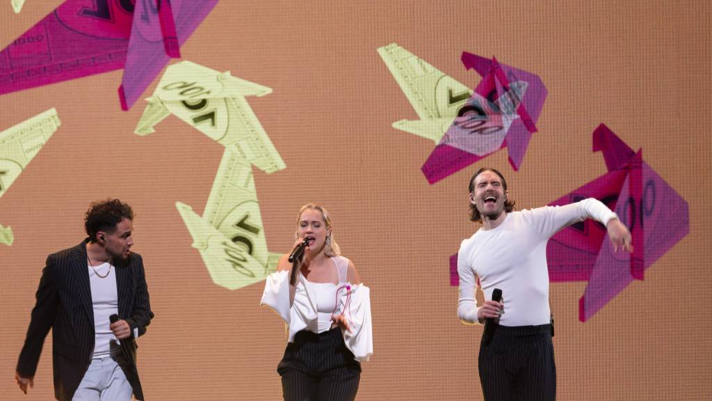 Bringen nach fast vier Jahren wieder ein neues Album auf die Bühne: Lo & Leduc, hier zu sehen mit To Athena an den Swiss Music Awards. (Archivbild)