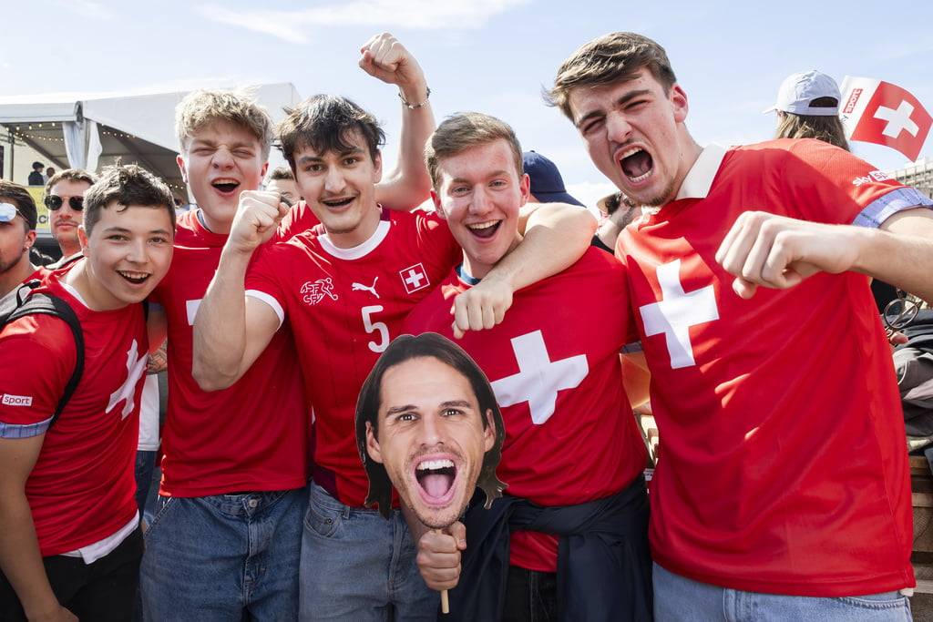Fans der Schweizer Nationalmannschaft bei der EM.