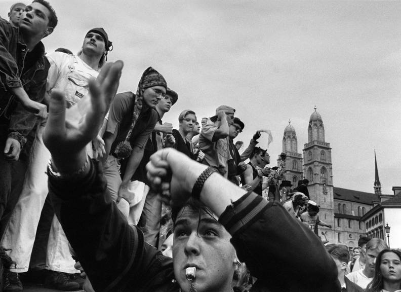 Die Partymeute an der Street Parade am 29. August 1993.