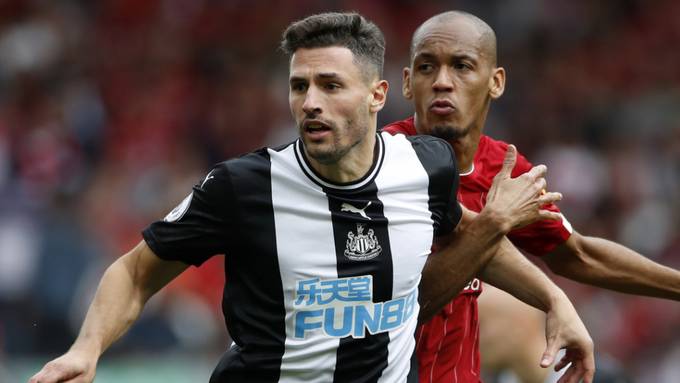 Fabian Schär mit Newcastle United im Hoch