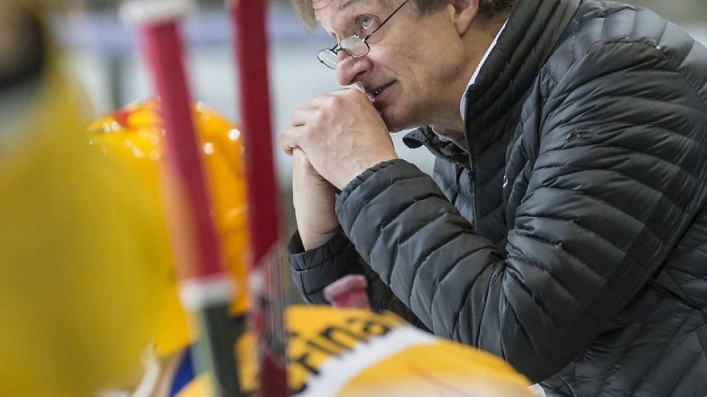 Arno Del Curto verliert gegen seinen Spieler Dick Axelsson eine Wette um 1000 Franken