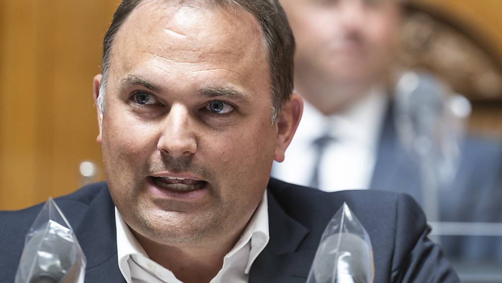 Der Schwyzer Nationalrat Marcel Dettling soll Wahlkampfleiter der SVP für die Eidgenössischen Wahlen 2023 werden.