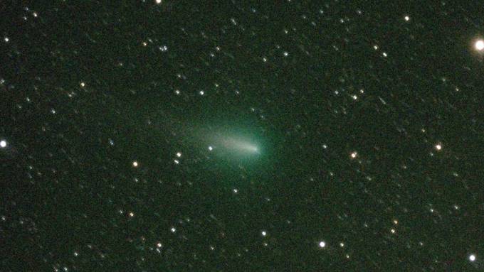 Komet «Atlas» im Todeskampf am Abendhimmel