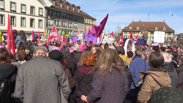 Lohn-Demonstration am Weltfrauentag