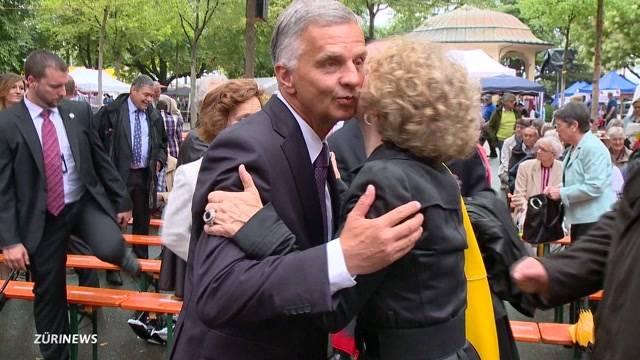 Bundesrat Burkhalter besucht 1. August-Feier in Zürich