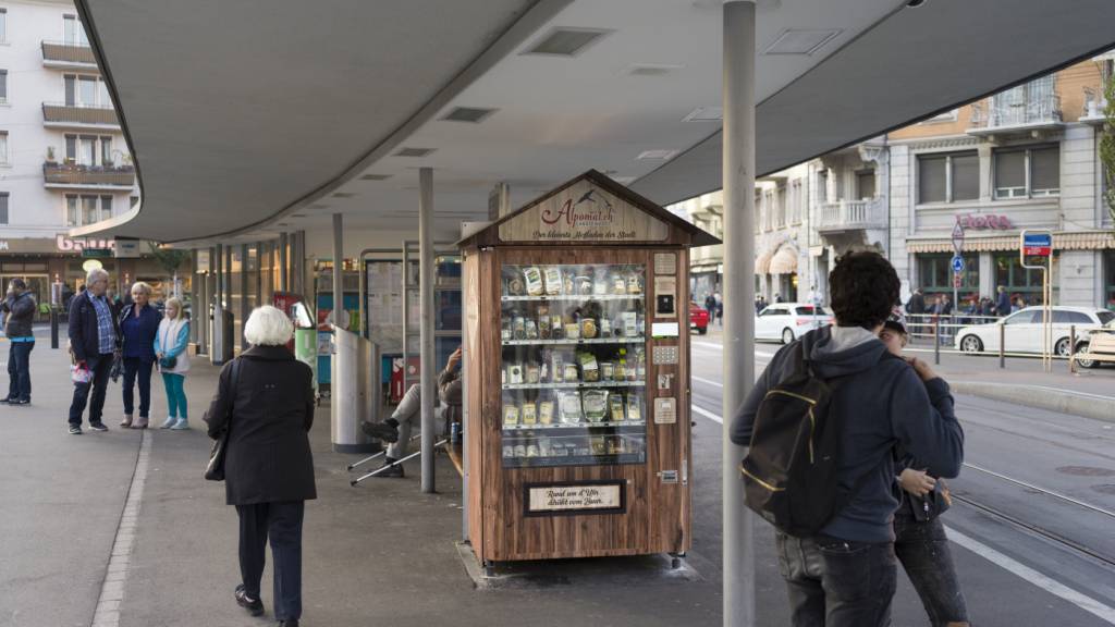 Am Albisriederplatz ist ein SVP-Kandidat für die Gemeinderatswahlen angegriffen worden. Die Stadt Zürich ruft zu Toleranz auf. (Archivbild)