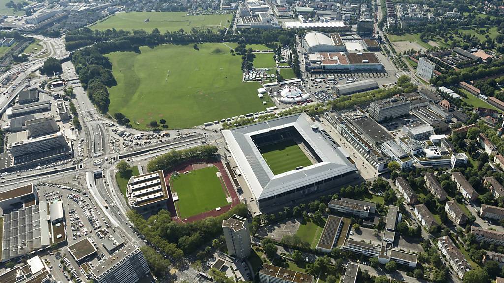 Unter Einbezug der Bevölkerung und verschiedener Interessengruppen will der Berner Gemeinderat ausloten, wie die Grosse und die Kleine Allmend künftig genutzt werden könnten. (Archivbild)