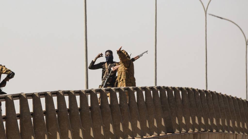 In Burkina Faso sind bei Angriffen von Dschihadisten weitere Soldaten des westafrikanischen Landes gestorben. (Archivbild)