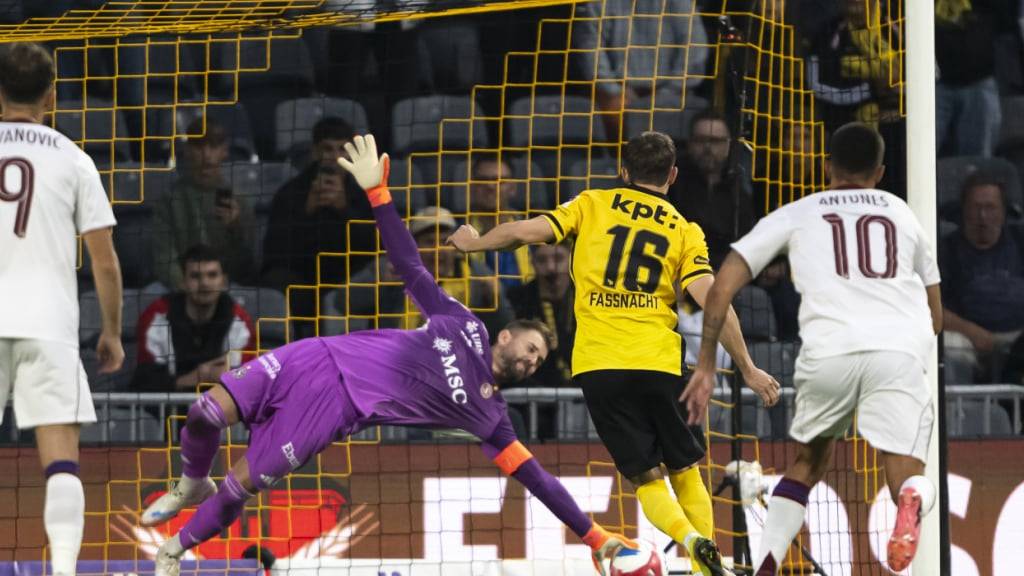 Christian Fassnacht bringt die Young Boys vom Penaltypunkt früh auf Siegkurs