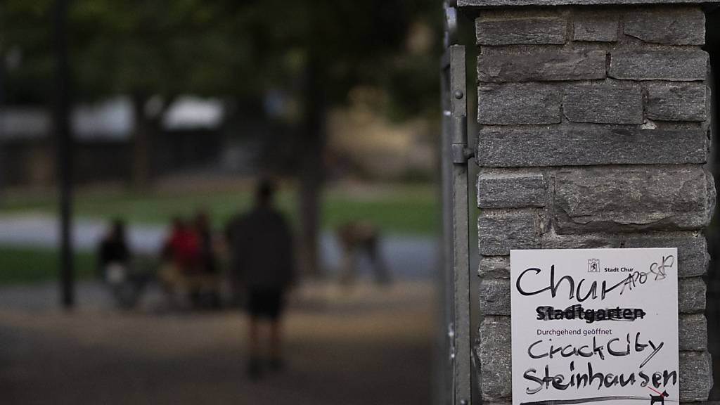 Chur hat in seinem Stadtpark eine der grössten offenen Drogenszenen der Schweiz. (Archivbild)