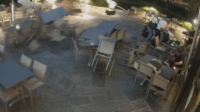 Vom Winde verweht: Sturm tischt ganzes Restaurant ab