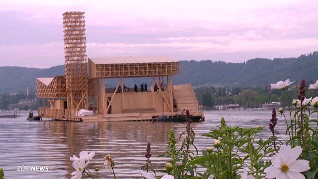 Insel, Badi, Bar und Openair-Kino in einem