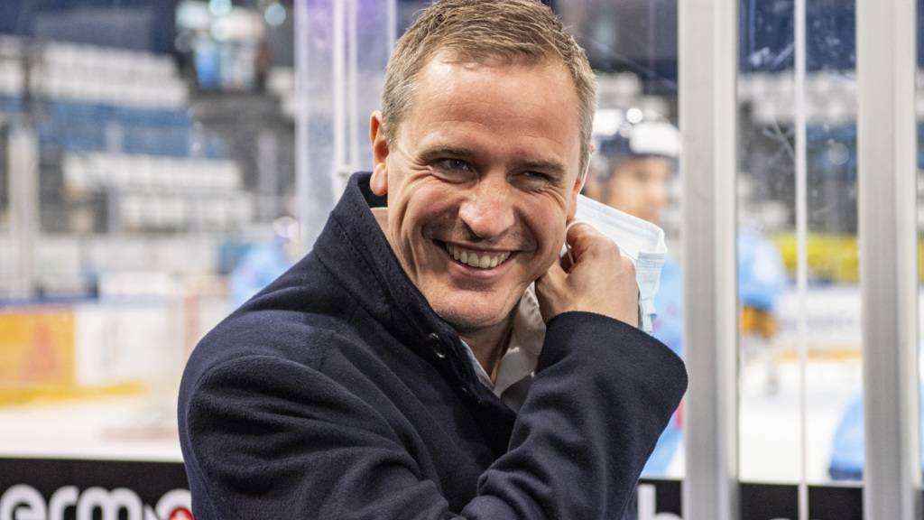 Der Norweger Dan Tangnes, zweifacher Meistertrainer des EV Zug, blickt dem WM-Halbfinal zwischen der Schweiz und seinem Heimatland mit Spannung entgegen