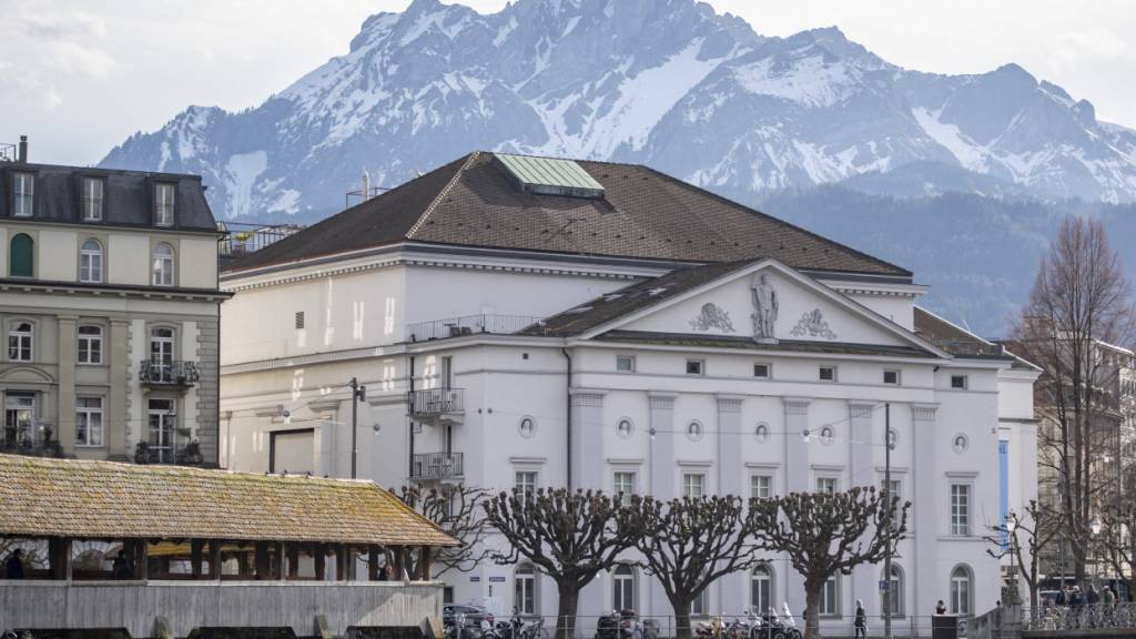 Der Luzerner Stadtrat will ab 2026 eine Prozessleitung einsetzen, die das Projekt zur Zukunft des Luzerner Theaters verantworten soll. (Archivaufnahme)