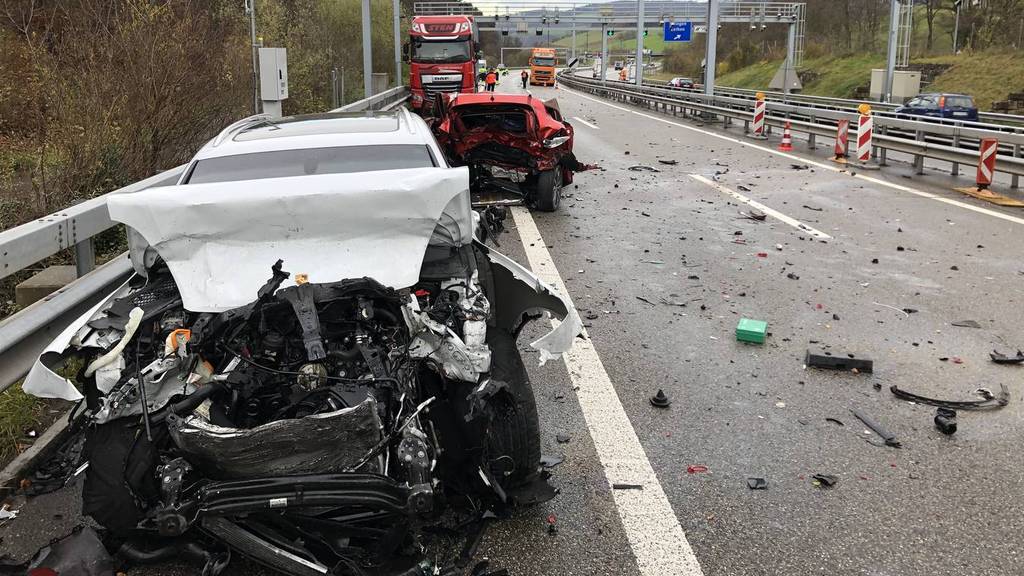 Unfall vor Bözbergtunnel: Opfer sind eine Frau und zwei Männer