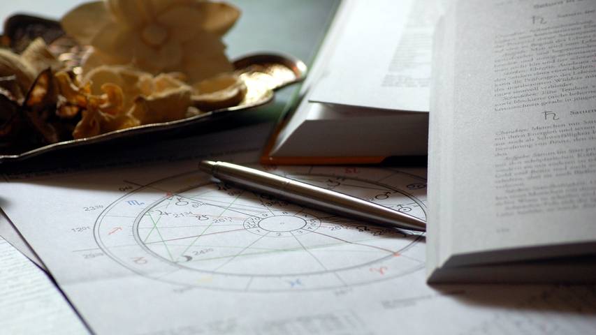 Wie wird dein 2026? Das sagt unser Popstar-Jahreshoroskop