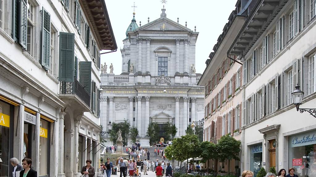 Der Solothurner Kantonsrat hat beschlossen, dass der Kanton ab 2027 keine Beiträge mehr an die Pensionskassen von Geistlichen bezahlt. (Archivbild)