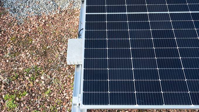 Urner Kantonsparlament setzt Solarpflicht auf 100 Quadratmeter fest